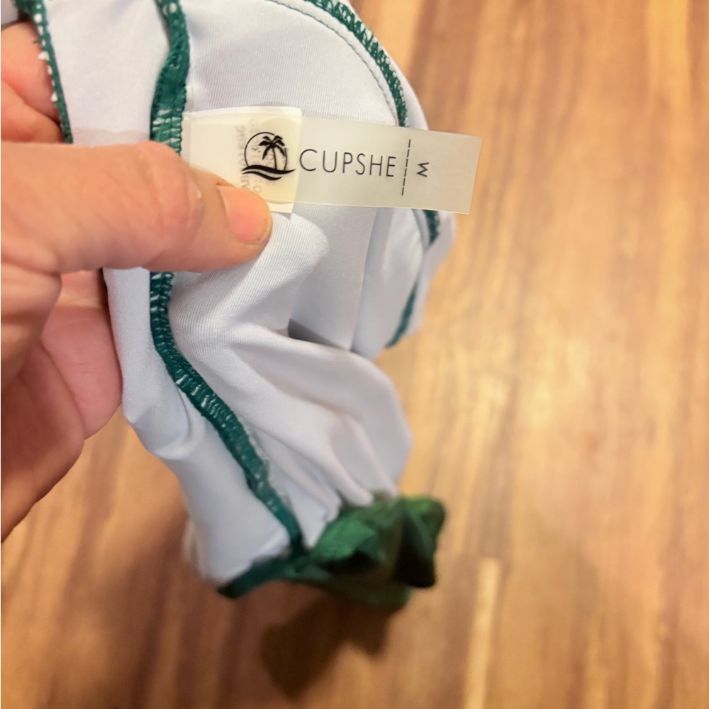 Cupshe Elegant White and Green Swimwear
